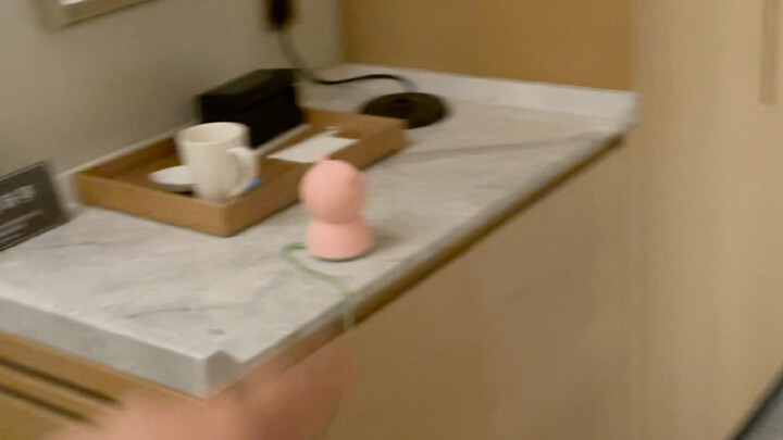 有这么man的男朋友，女孩子独自住酒店还怕不安全？