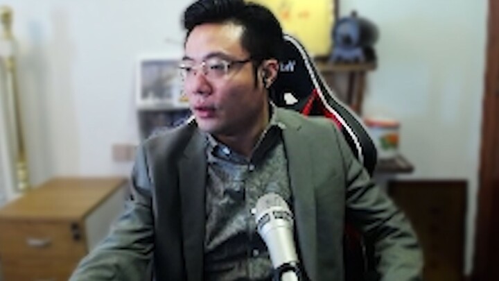 Setelan jas Roda Emas benar-benar hadir!