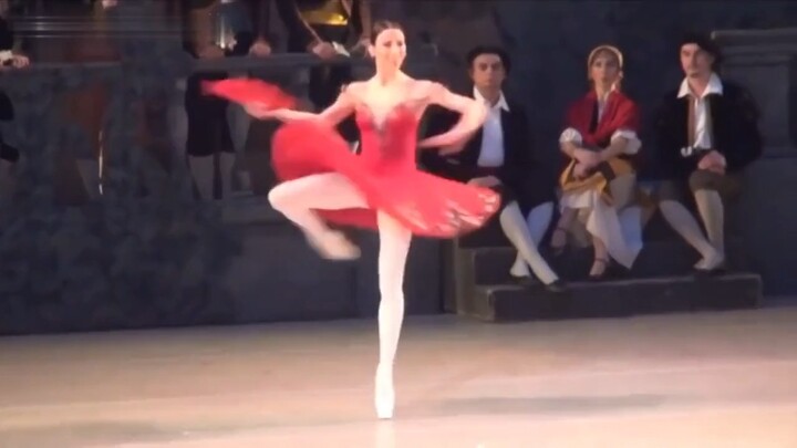 คลิปการหมุนของนักบัลเลต์ระดับโลก เหมือนนางฟ้าจากสวรรค์