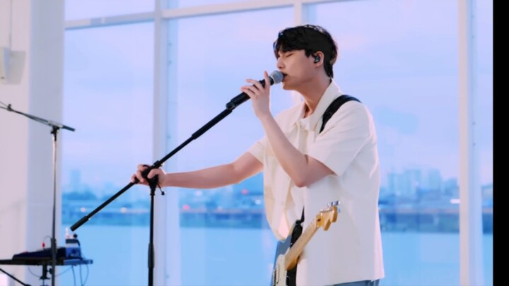 رغم أنه كي-بوب، إلا أن له نكهة هونغ كونغية؟ داي6 — أغنية نادرة وغير مشهورة "right through me" — حفل 