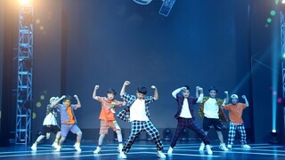 Học sinh tiểu học Thâm Quyến hát và nhảy bài hát "handz up" của BOY STORY, thế hệ các bạn nhỏ này th
