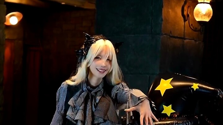 Halloween Witch Momonogi