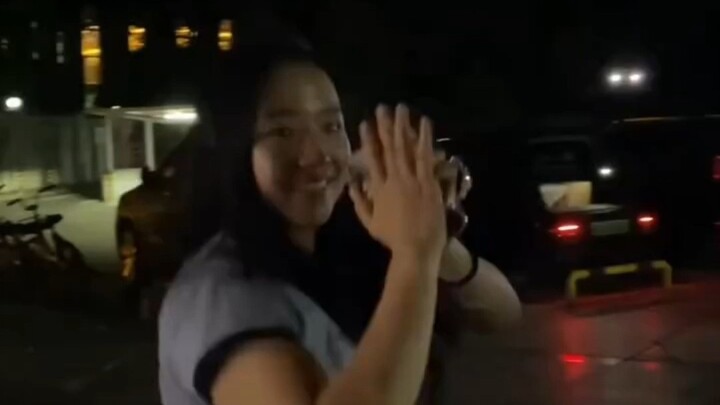 申裕斌跳广场舞