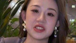 我女朋友去喝咖啡本来挺浪漫的，结果。