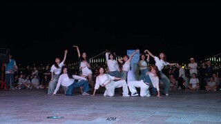 Lagu populer musim panas! Penampilan ulang lagu "SEE SEA" oleh Hyolyn di jalanan Korea