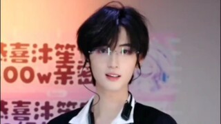 李知恩也是被抖音养得越来越帅了，舞蹈合集