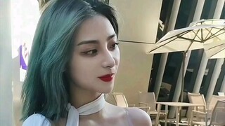 น้องสาวโพลาริสคนนี้จะพูดดีหรือไม่ดี เธอเป็นคนขาวจริงๆ