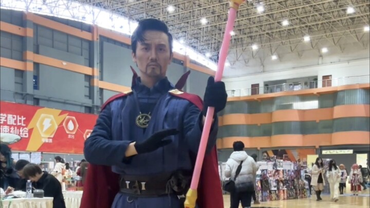 Kartu Sihir Aneh: Sakura Terkuat di Dunia