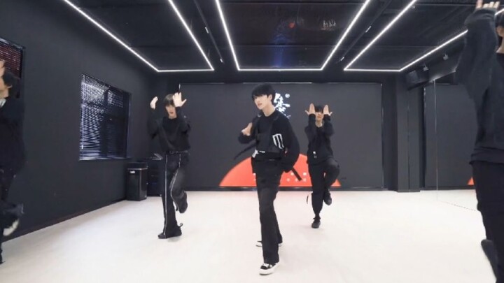 【Yan Haoxiang】The practice room turns into a show, Yan killing part strikes again! Suzaku practice r