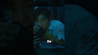 A man survived the zombie apocalypse using his phone🤔 | #shorts #viral
