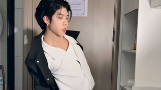 غلاف سريع لكورس أغنية Wayv الجديدة "phantom"