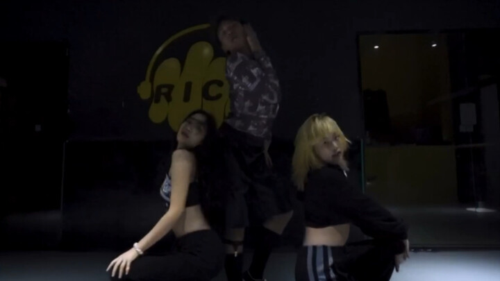 The videos about my daily dances