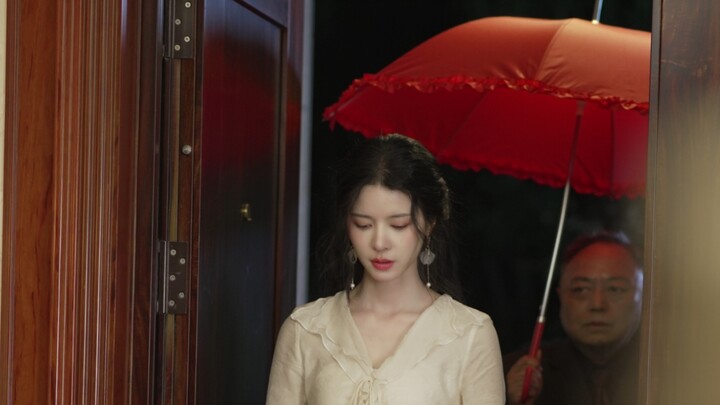 Revenge on the Stepmother × Overbearing Junior Female Classmate “Look at Her Suffering Little Gaze” 