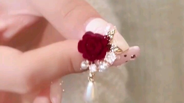 Vintage earrings that are perfect for fall and winter!