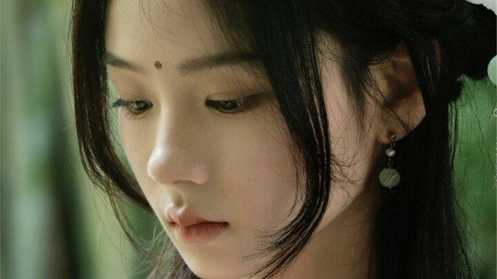 ทุบกำไลมรดกตกทอดของครอบครัวทำเป็นสร้อยคอ ถ่ายภาพสไตล์จีนสุดอลังการ