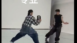 Thành viên nhỏ tuổi nhất: Quay cha tôi nghiêm túc đấy