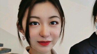 The uniforms are still good-looking, no wonder!