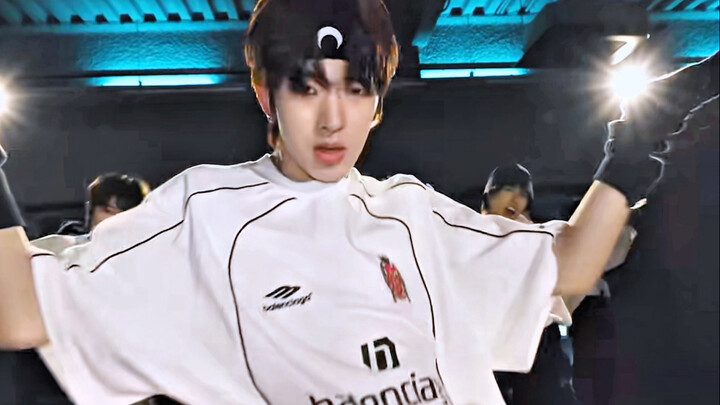 หัวหน้าครับ คนที่คุณต้องการอายุ 19 ปีแต่มีประสบการณ์ทำงาน 15 ปี หาเจอแล้วครับ