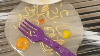 朋友送的手机支架很无语……但是很喜欢