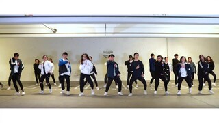 طلاب جامعة بيركلي يتفوقون على SEVENTEEN في رقصة HIT، ويتبعون خطى الفرقة الصغيرة!