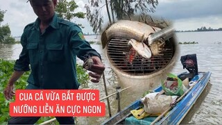 Những hoạt động sinh hoạt hàng ngày và cuộc sống mưu sinh mùa nước nổi