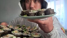 ASMR EATING SOUNDS - SUSHI