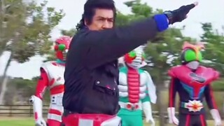 Transformasi yang kuat di Kamen Rider!