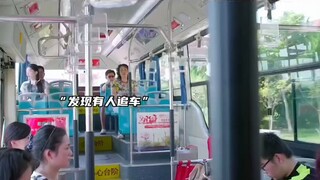 小伙踢球被看不起，不料真正实力看呆所有人！