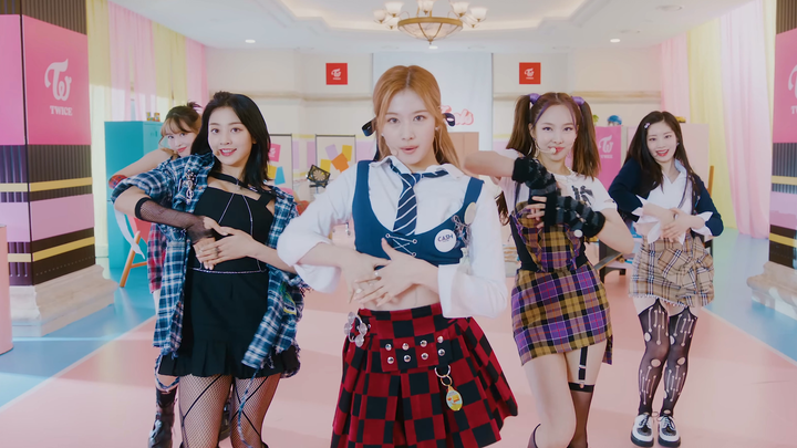 Phiên bản vũ đạo của TWICE cho ca khúc "The Feels"