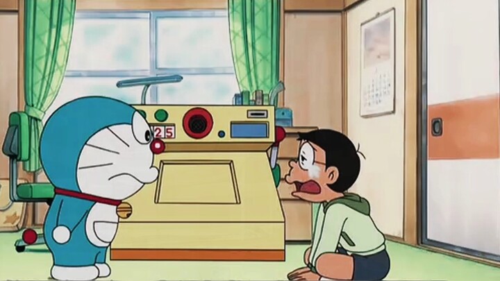 Nobita sở hữu một máy bán hàng tự động xuyên thời đại cho phép cậu sử dụng tiền hiện tại để mua các 