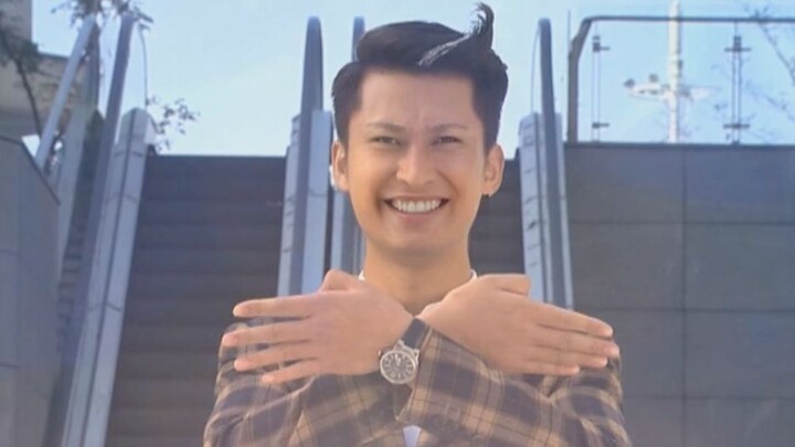 【إخفاء قصة ليو】 يمكن ليو أن يقرأ جملًا طويلة صعبة، ويمكنه أيضًا إعدام الكسالى المحنطين