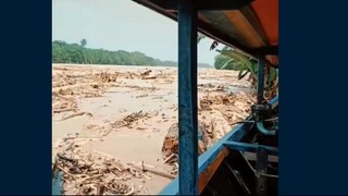 Tuhan tidak semata-mata menurunkan bencana di muka bumi, banjir dan longsor tidak terjadi secara tib