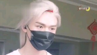 【Gong Jun】The white-haired beauty is so awesome when she attacks me!!!