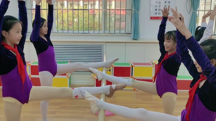 孩子们的舞蹈（2）初秋