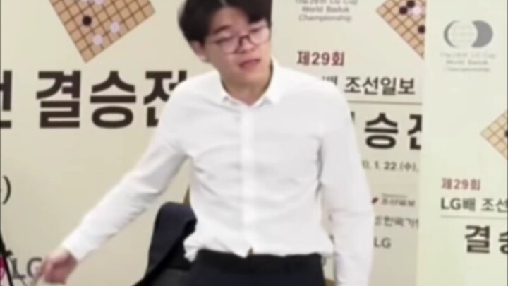 想起上次捷豹这么生气还是因为他的四星烬没伤害……回来吧捷豹云顶需要你！