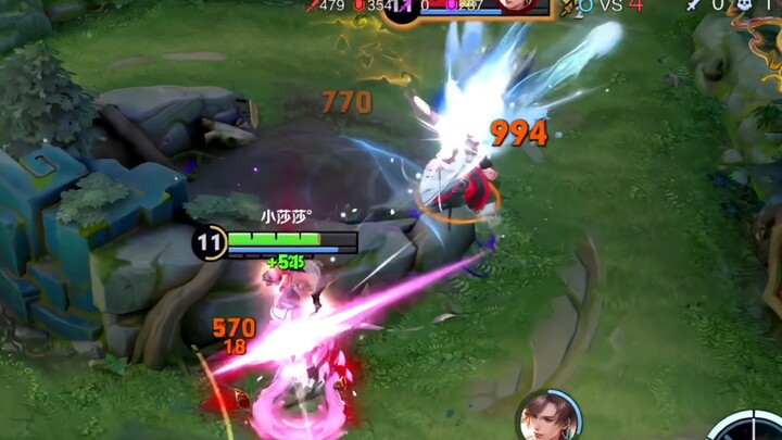 Ai là Bách Lý, ai là Húc?