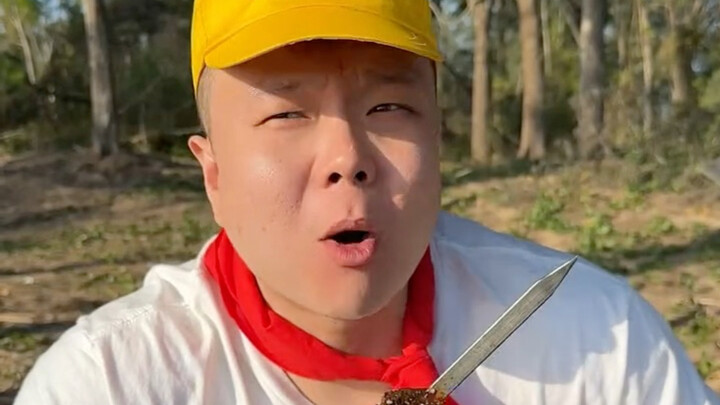 “Aku Paling Suka Makan Bakar!”