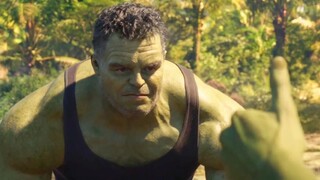 The face of the male Hulk, who was played by the female Hulk with his strength, is full of helplessn
