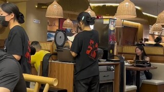 هل هذه هي وظيفة العطلة الصيفية الأسطورية؟