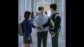 And here's another love triangle😣 ||Bitch x Rich #bitchxrich #yeri #kdrama #shorts