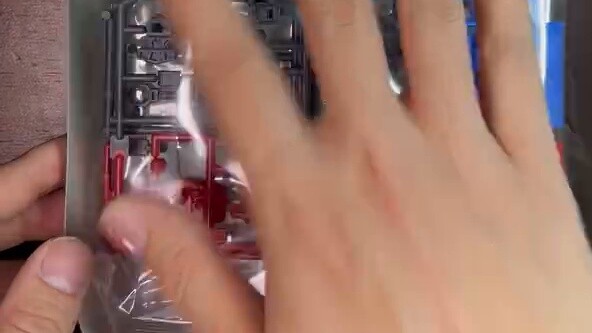 [Hand-in-hand instruction] Buy cheap Bandai Gundam models! Poor people, learn this!!!!