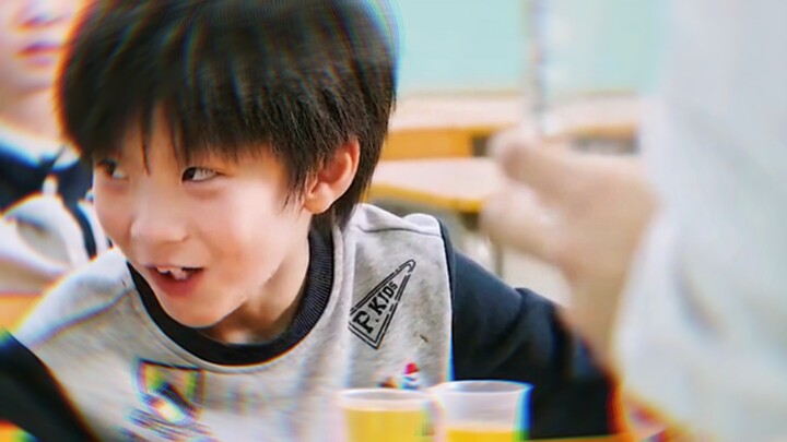 Makhluk Ajaib Turun ke Dunia