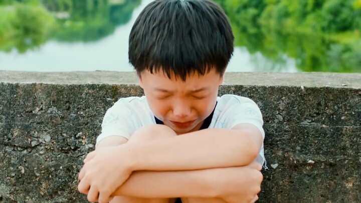 A genuine and heartwarming underrated gem! Childhood and hometown—both are places we can never retur