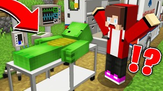 JJ Saved LIFE of HURT Mikey in Minecraft! - Maizen