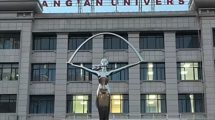 Turning the rainbow goddess statue at school into a ramen goddess...