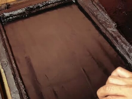 Siapa di sini yang pernah mengikuti ujian dengan naskah cetak menggunakan mesin oil printer? Sekaran