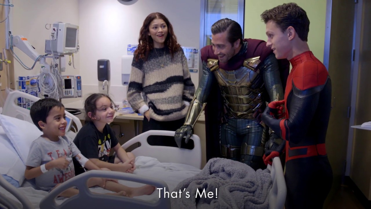 Spider-Man Cast Tom Holland, Zendaya, Jake Gyllenhaal Surprises Kids at  Children's Hospital LA - Bilibili