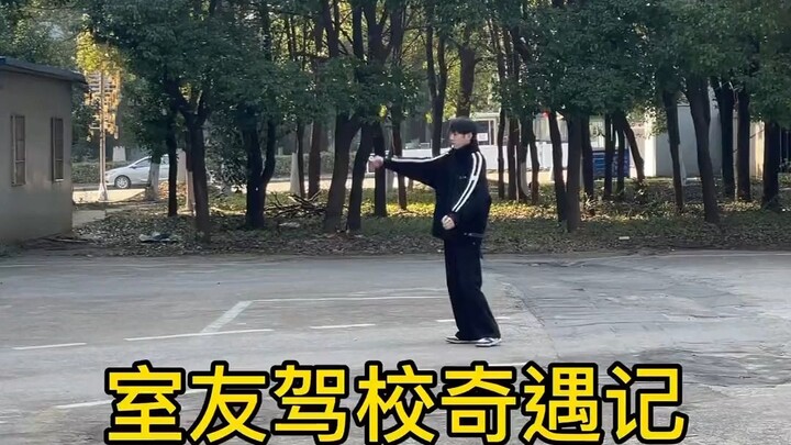 Hồi học lái xe, các thầy dạy bảo các bạn thế nào vậy? Chẳng lẽ chỉ mình tôi gặp chuyện kỳ quặc thế n