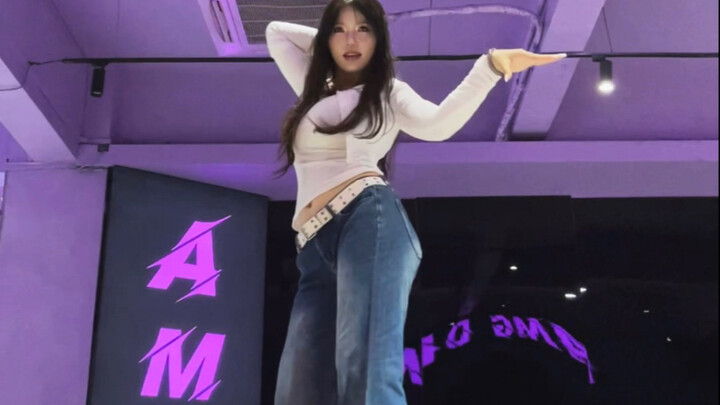 How can this dance be so gentle and beautiful? Sob sob sob