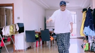 NewJeans《Hype Boy》คลิปปก